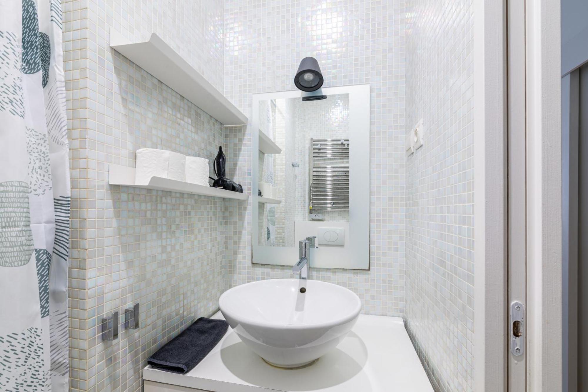 Luxurious 1 Bedroom Republique Vinaigriers Free Netflix ปารีส ภายนอก รูปภาพ