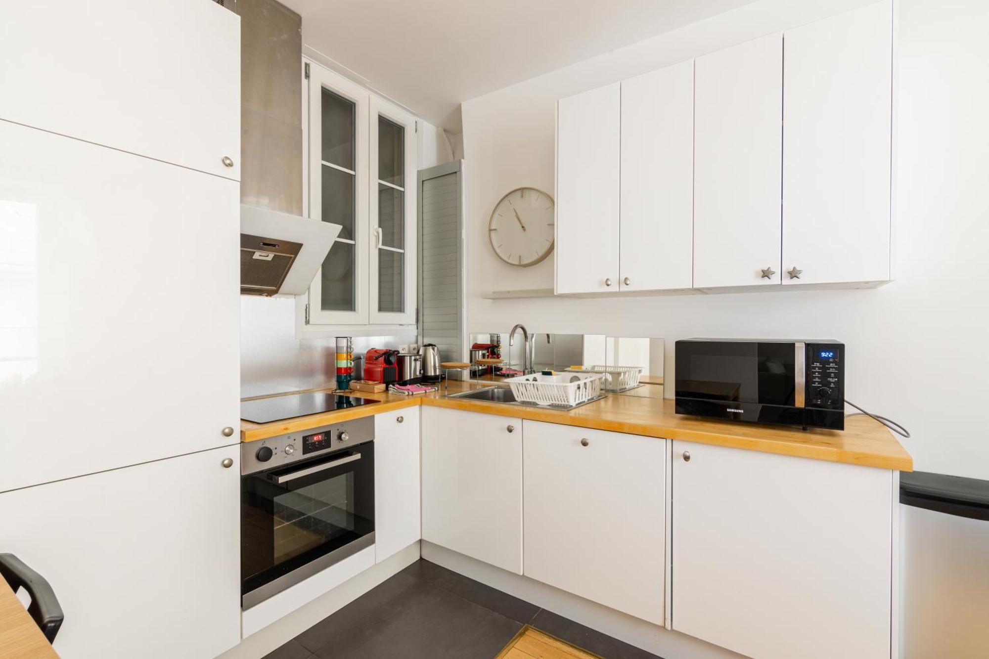 Luxurious 1 Bedroom Republique Vinaigriers Free Netflix ปารีส ภายนอก รูปภาพ