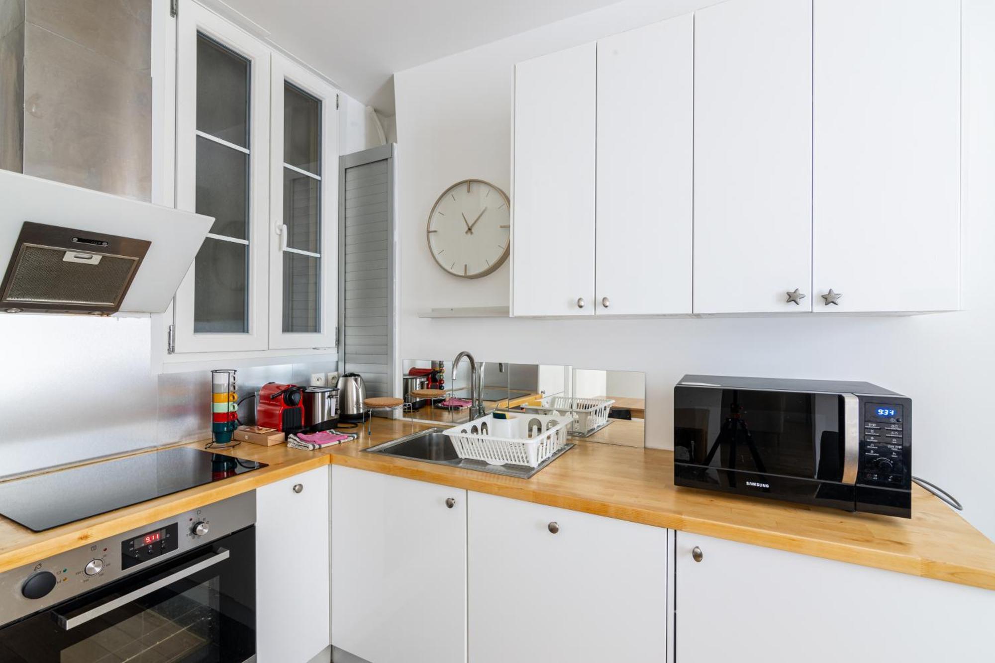 Luxurious 1 Bedroom Republique Vinaigriers Free Netflix ปารีส ภายนอก รูปภาพ